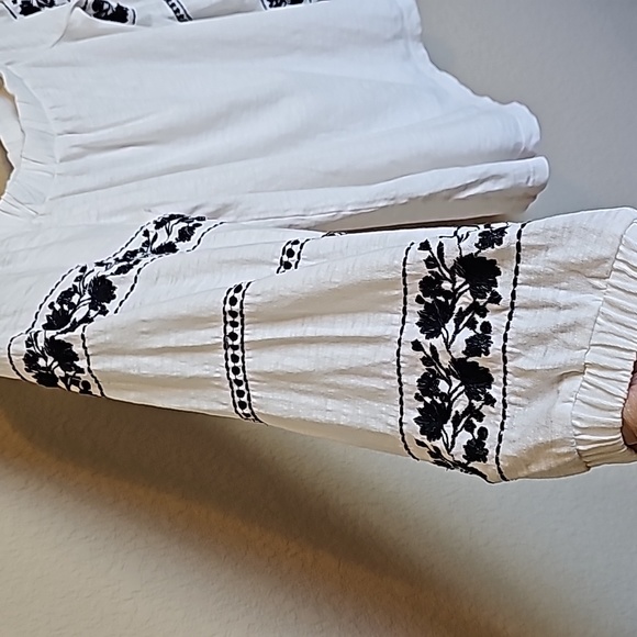 AMERICAN EAGLE OUTFITTERS TOP - Picture 3 of 5